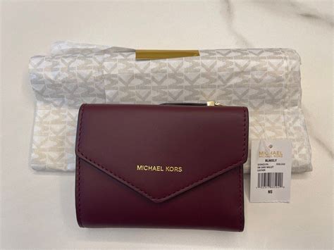 michael kors blakely pearl grey wallet|Amazon.com: Michael Kors Wallet Pearl Grey.